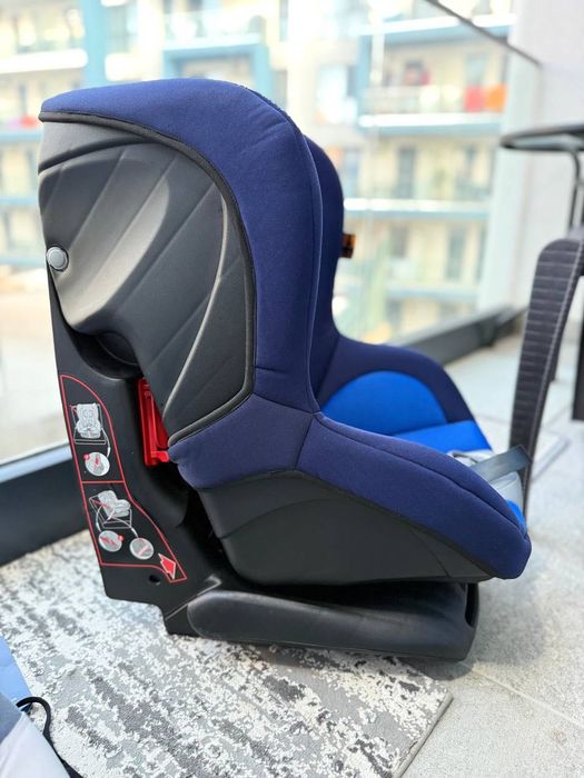 Scaun auto 9-18 kg, ca nou