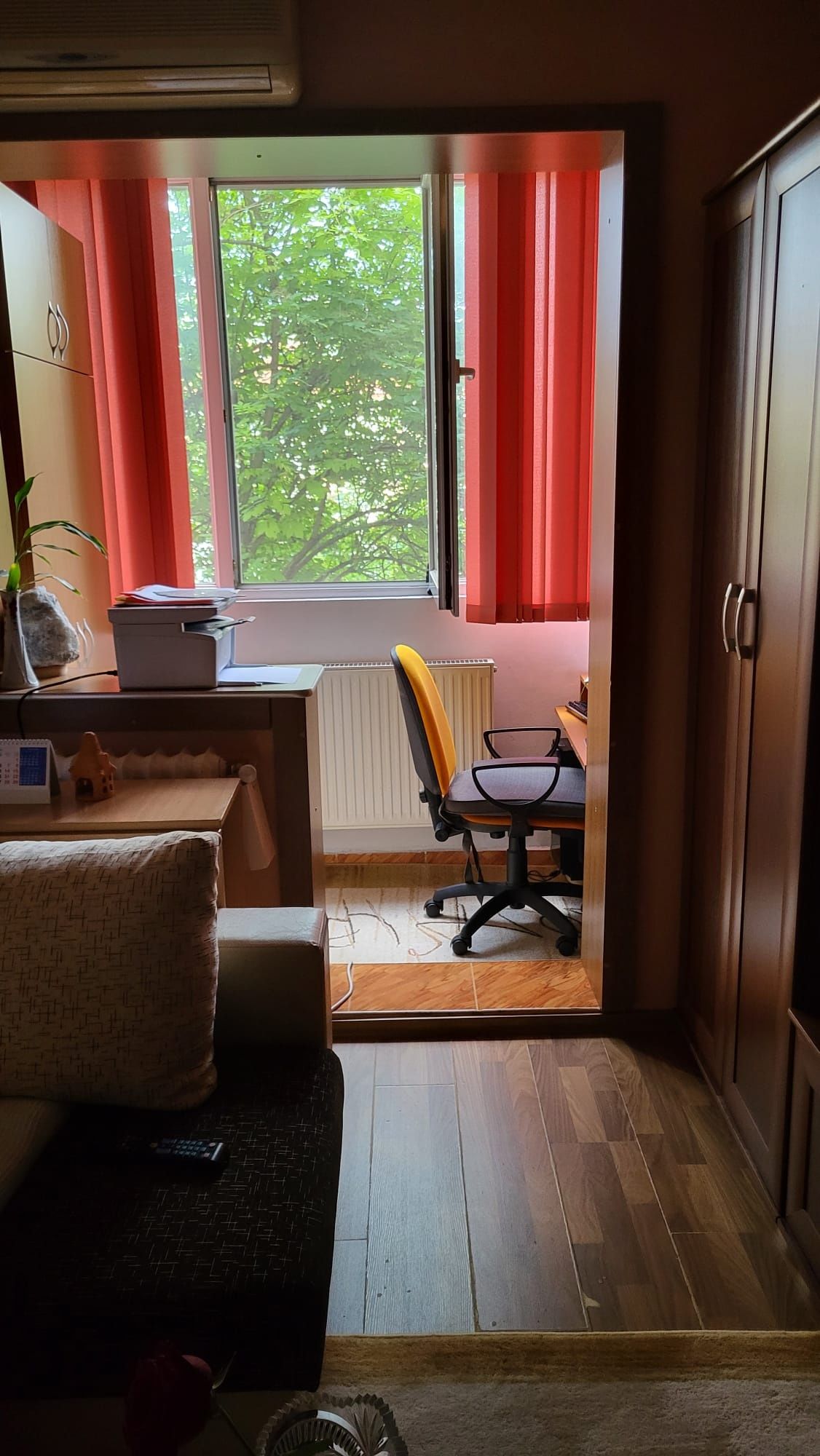 Vând apartament 3 camere