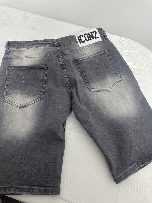 Blugi scurti DSQ m/l calitate superioara