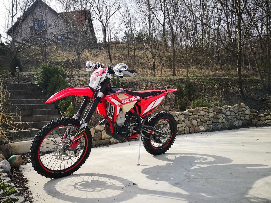 De vanzare BETA Racing Enduro 4T (nu KTM, Yamaha, Husqvarna)
