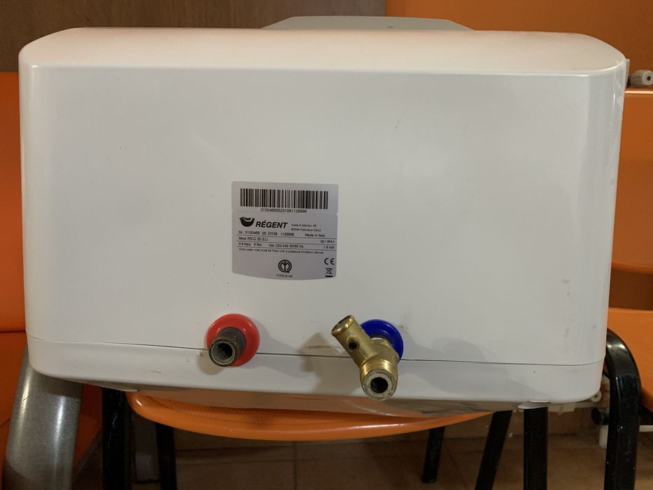 Boiler electric 30 litri Regent