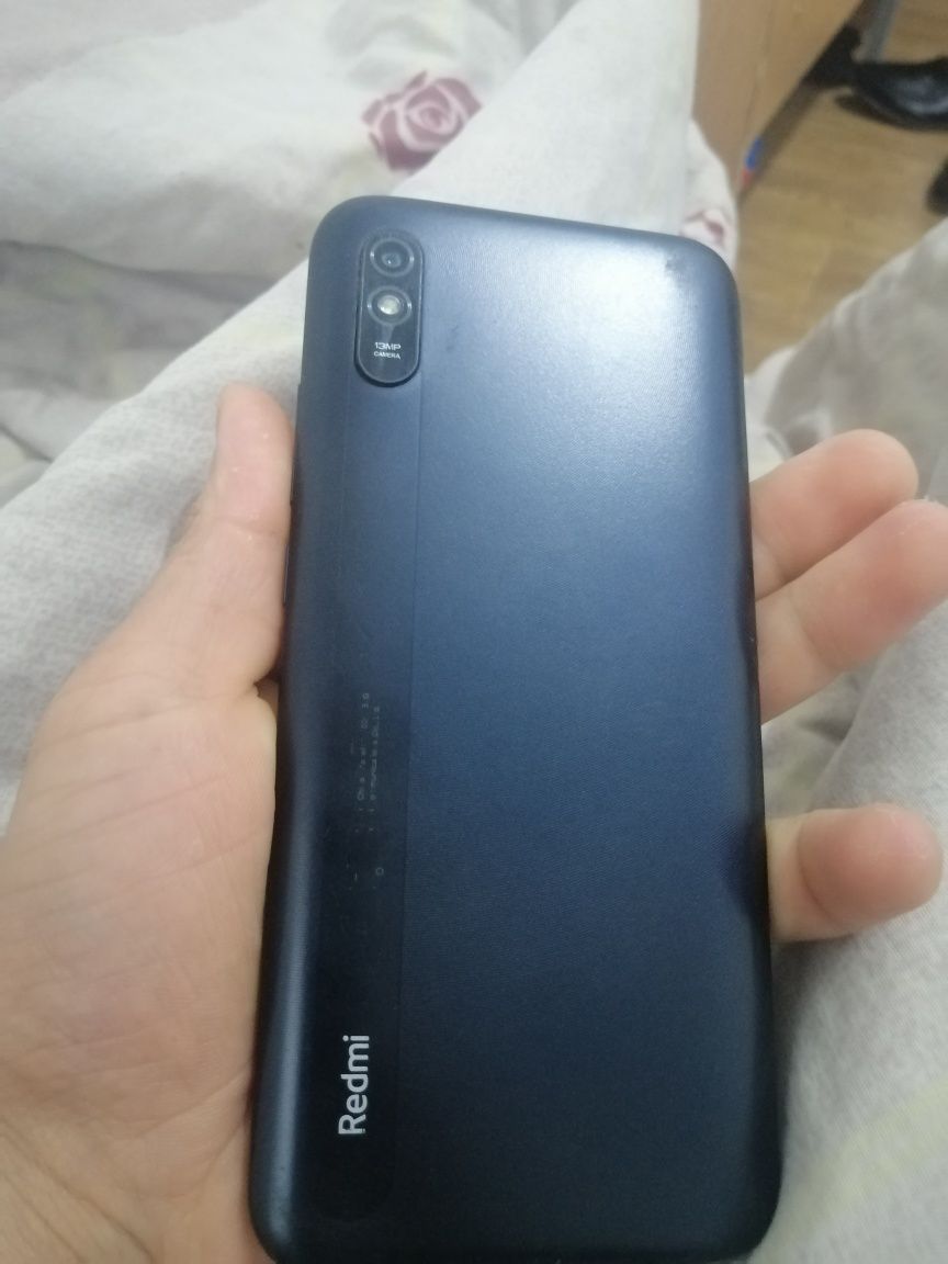 Redmi 9a holati yaxshi.