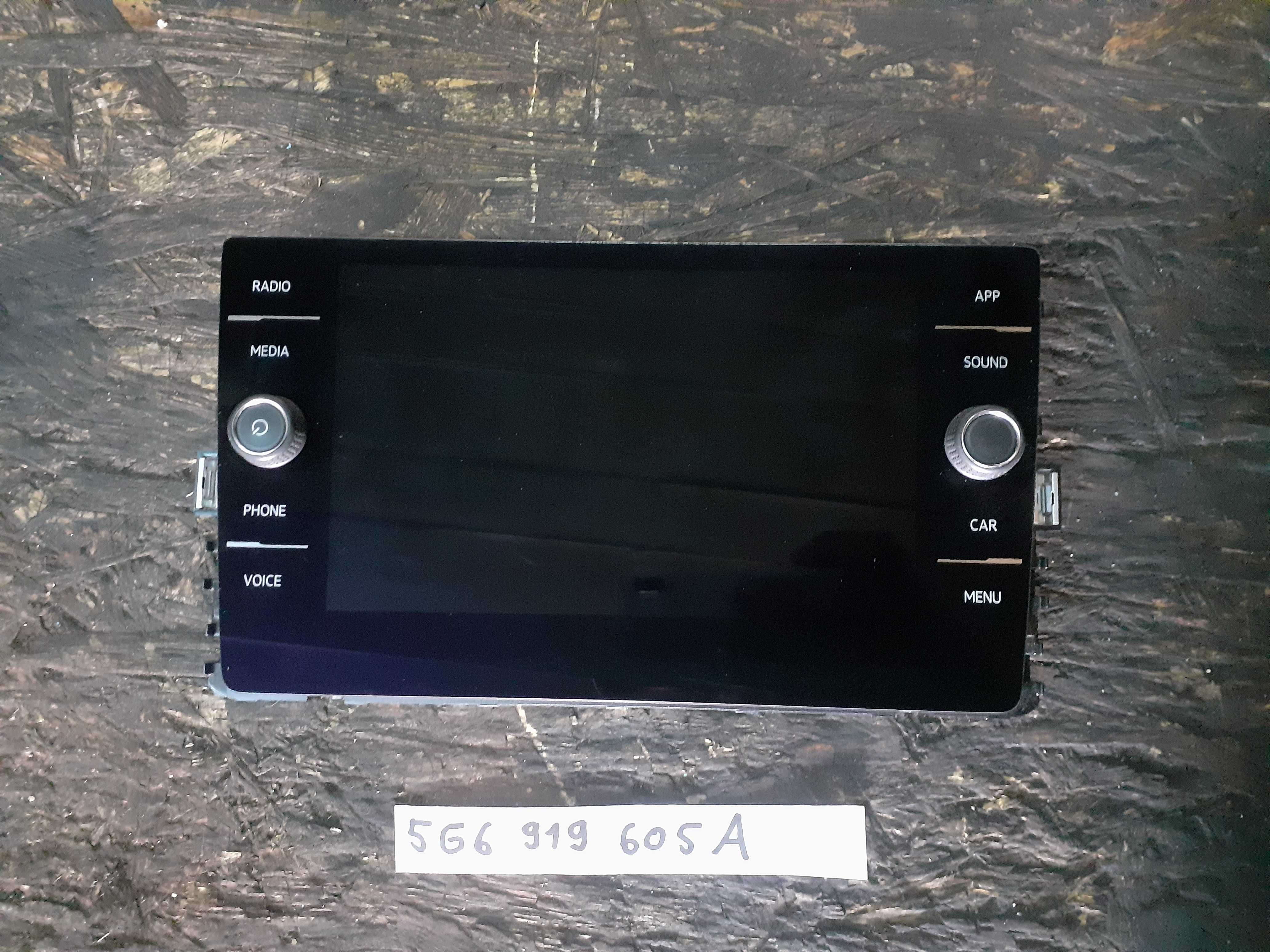 Display navigatie MIB2 touch VW 5G6919605A Golf7, Passat B8, Tiguan