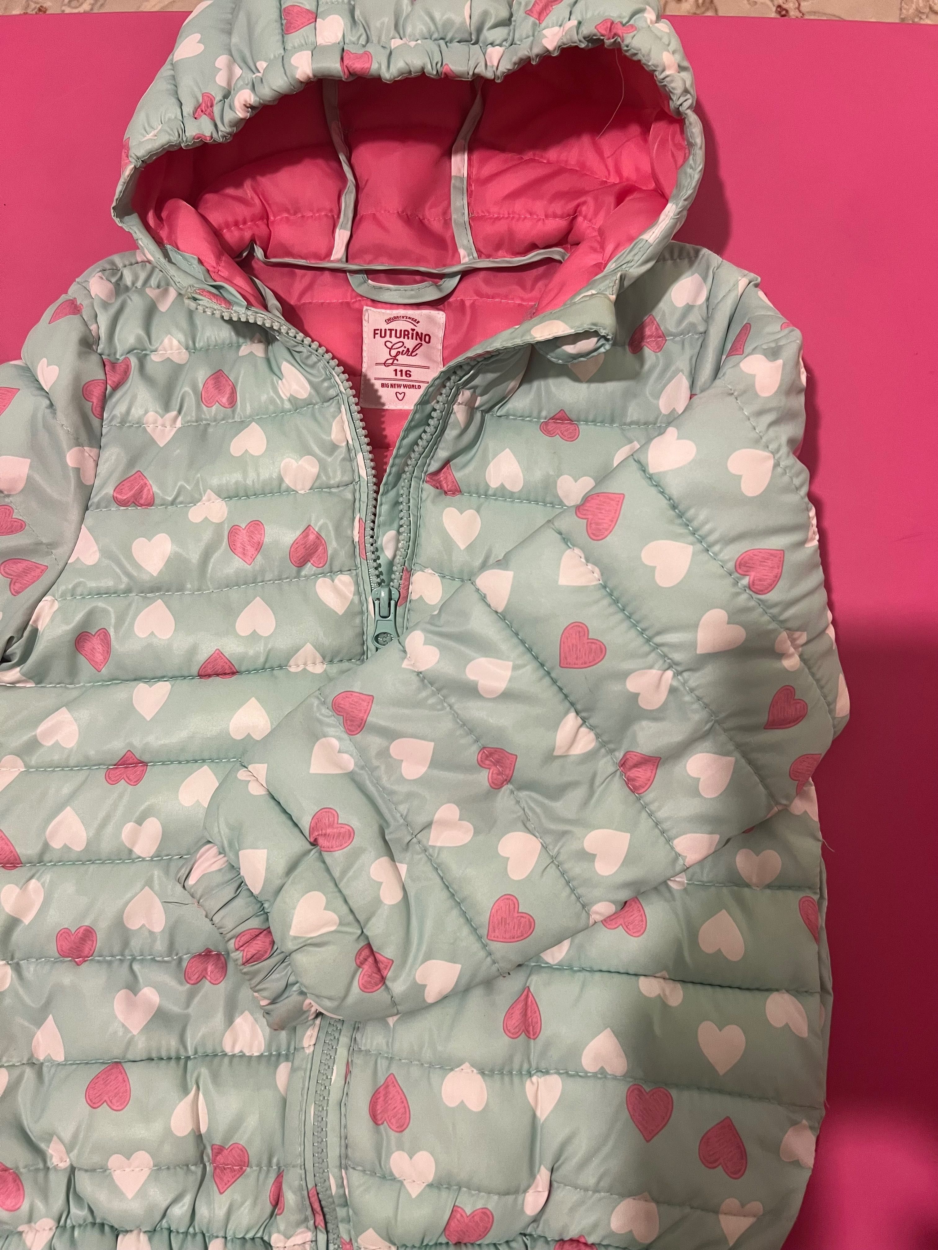Куртка на девочку 5-6 лет