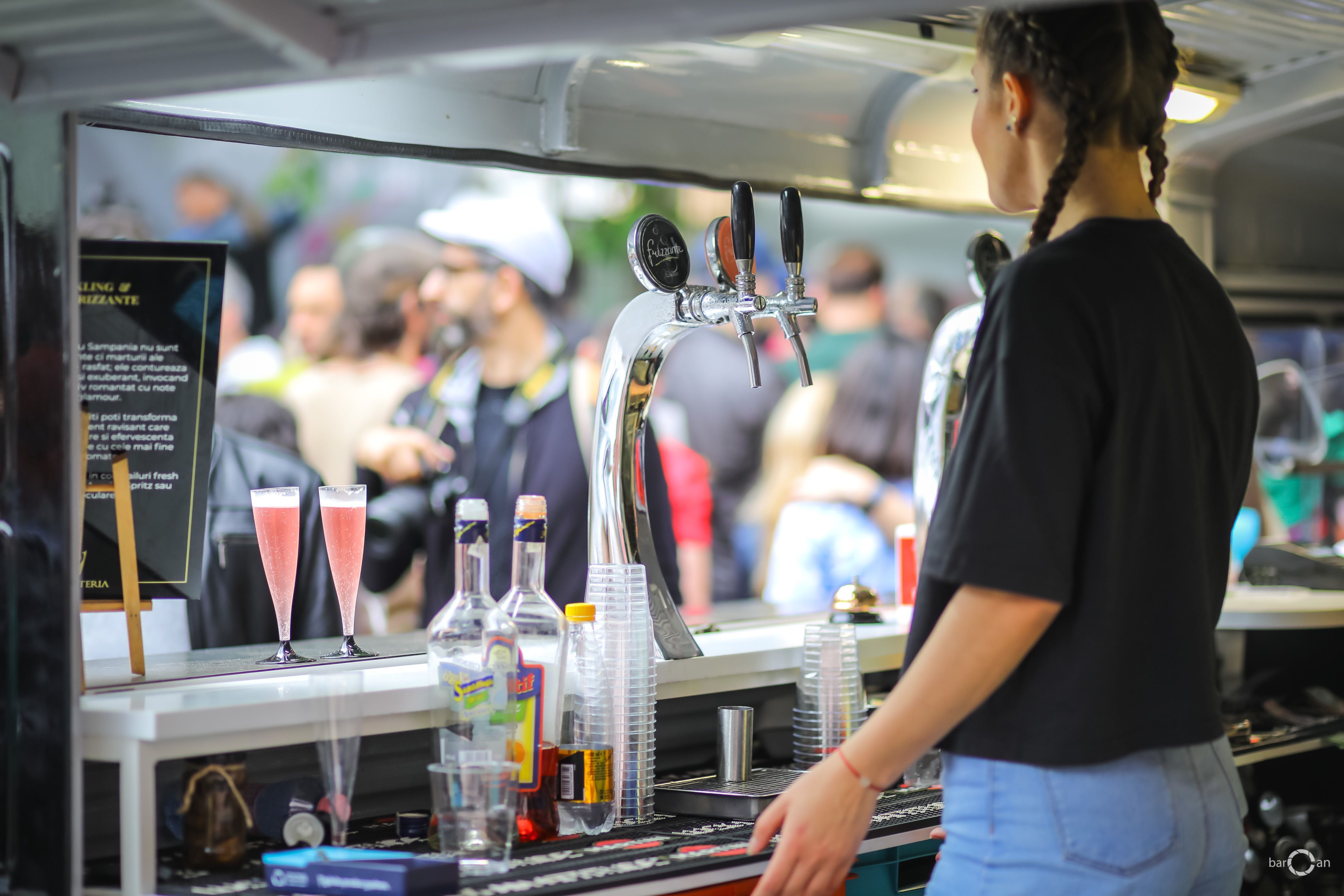 Citroën HY 1977 SPUMANTERIA / PROSECCOBAR Bar mobil prosecco