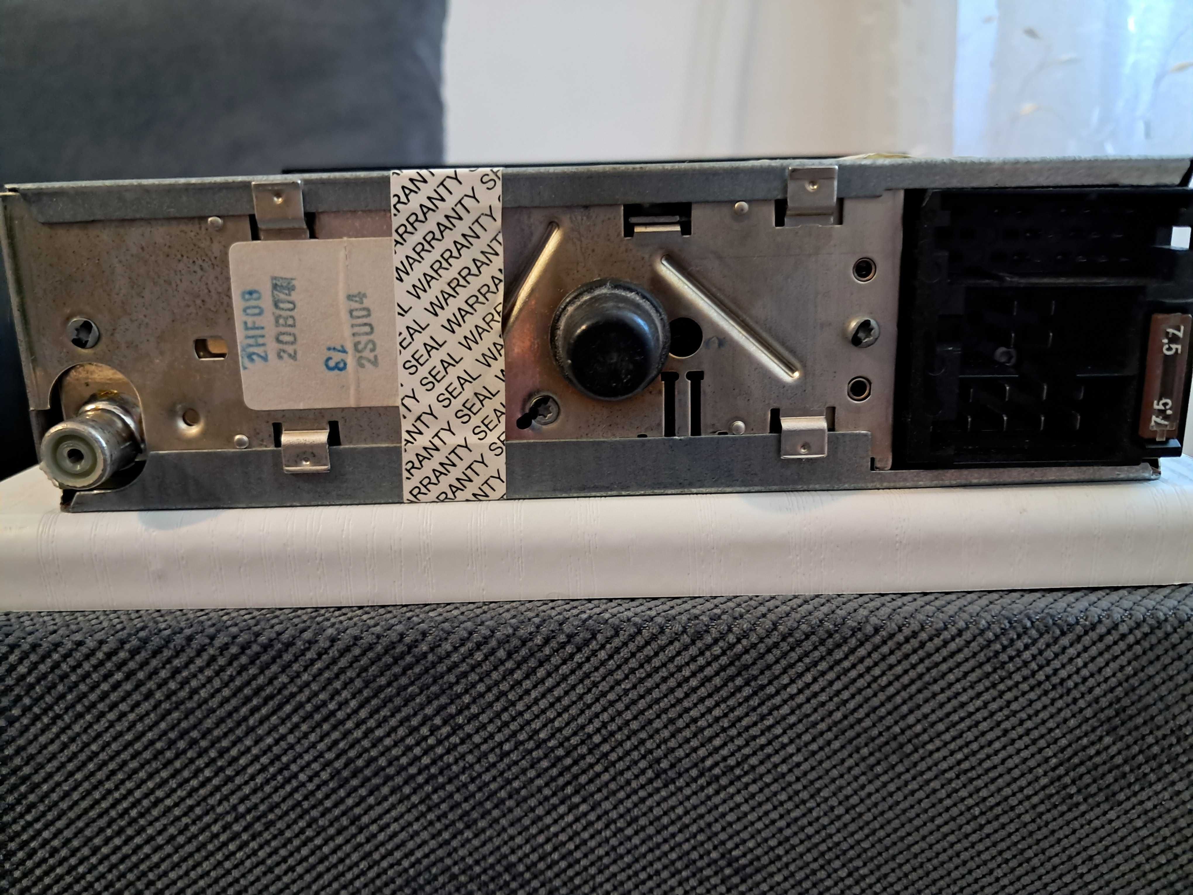 VOLKSWAGEN BETA radio player