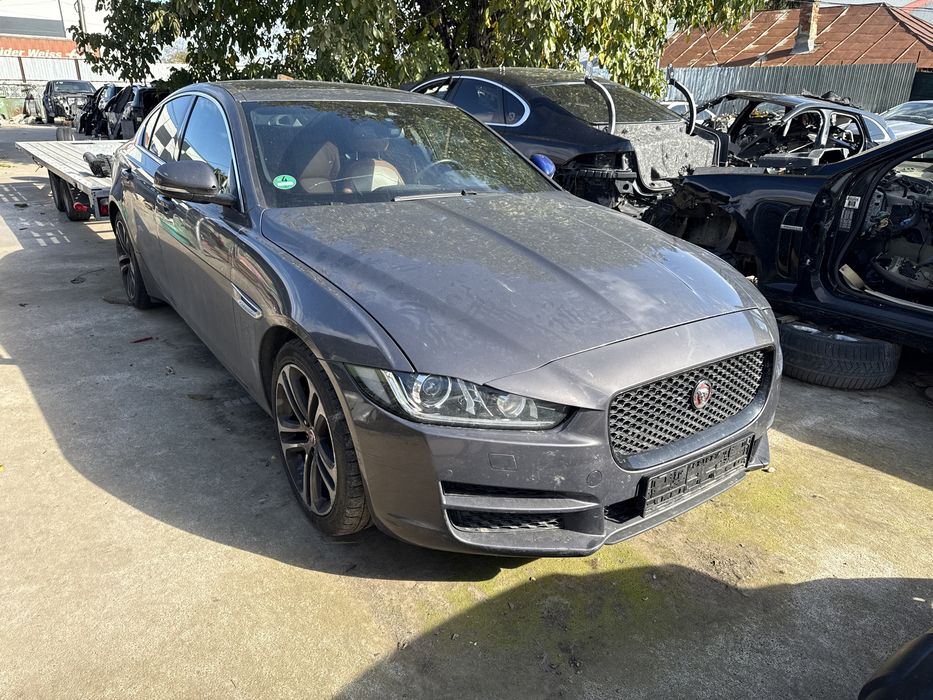 Dezmembrez Jaguar Xe 2.0 diesel cod motor 204dtd 2017