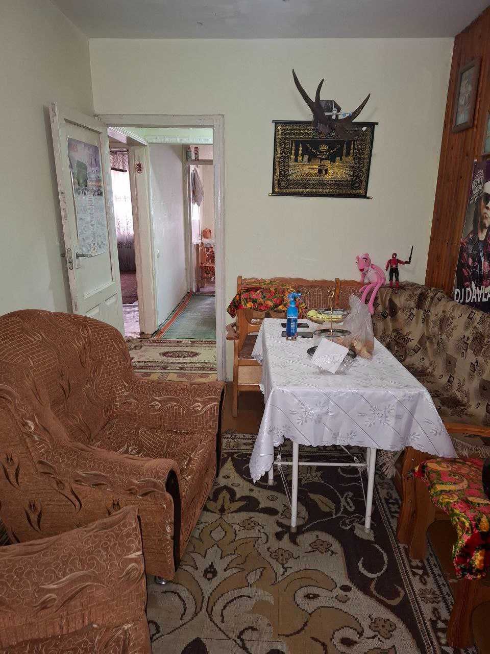№3526.Продается 4х-комнатная квартира.