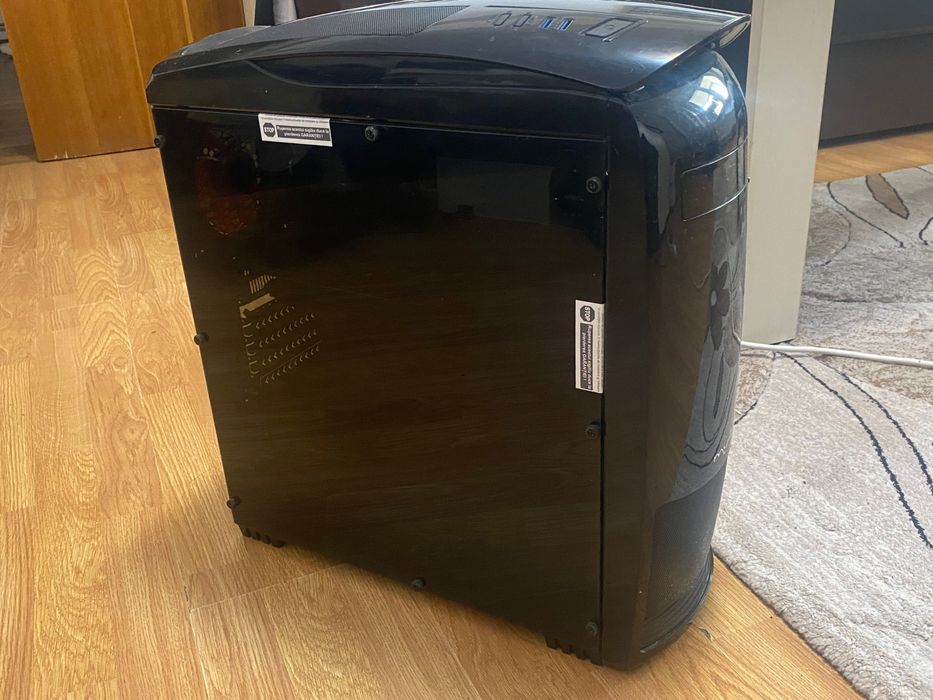Vând/Schimb Unitate PC Gaming Intel Core I5-9400F CPU cu Laptop