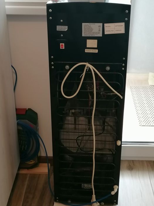 Răcitor de apă cu filtru