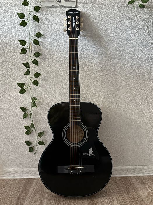 Гитара акустическая ronnie wood