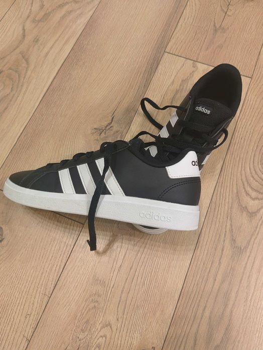 Детски кецове Адидас