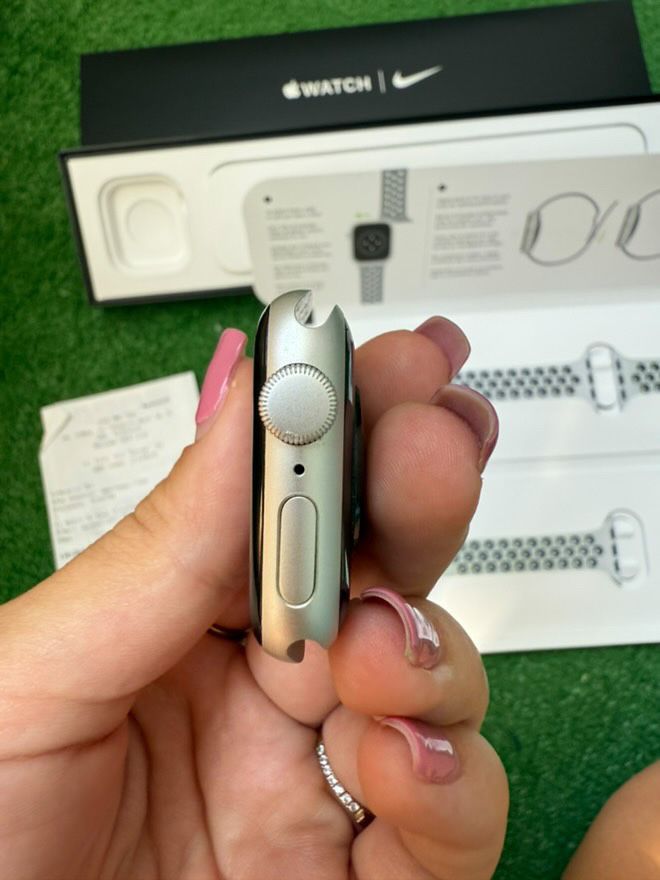 Apple Watch Nike SE, 40mm