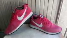 ''Nike MD Runner 2 ''оригинални маратонки 39 номер