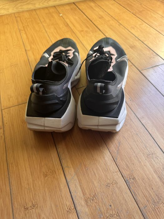 Женски маратонки Nike