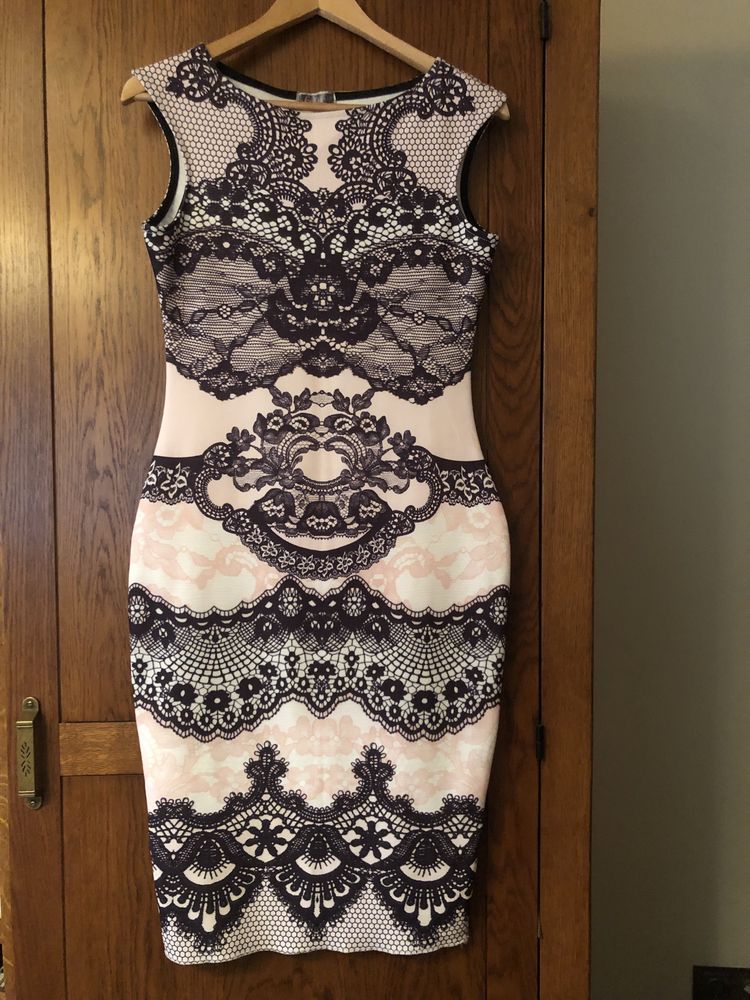 Rochie roz , Lipsy, marimea M