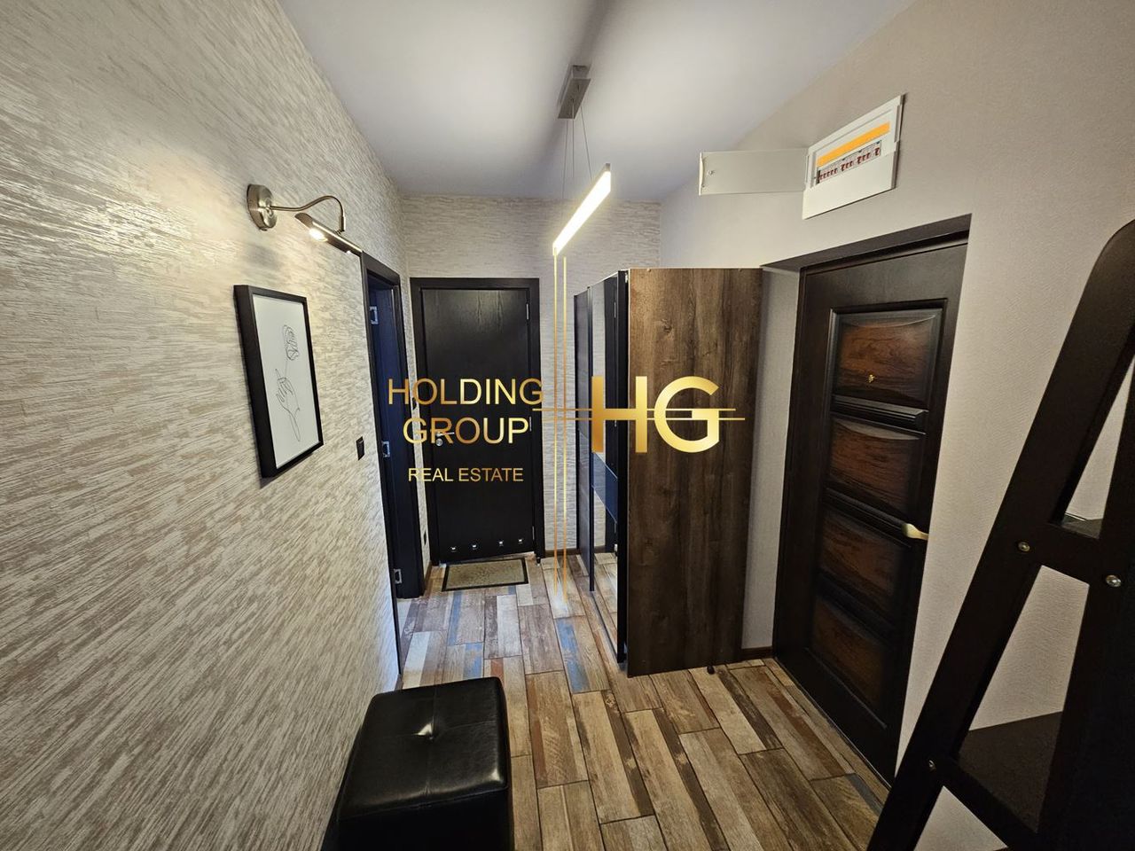 Продава се Двустаен апартамент в Варна, Аспарухово - 74 кв.м за 1609 €/кв.м - Снимка #5