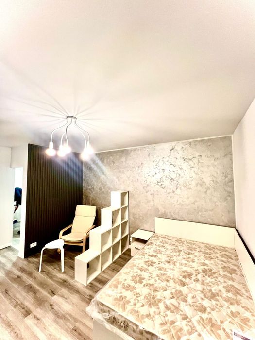 Proprietar închiriez garsoniera  metrou Lujerului