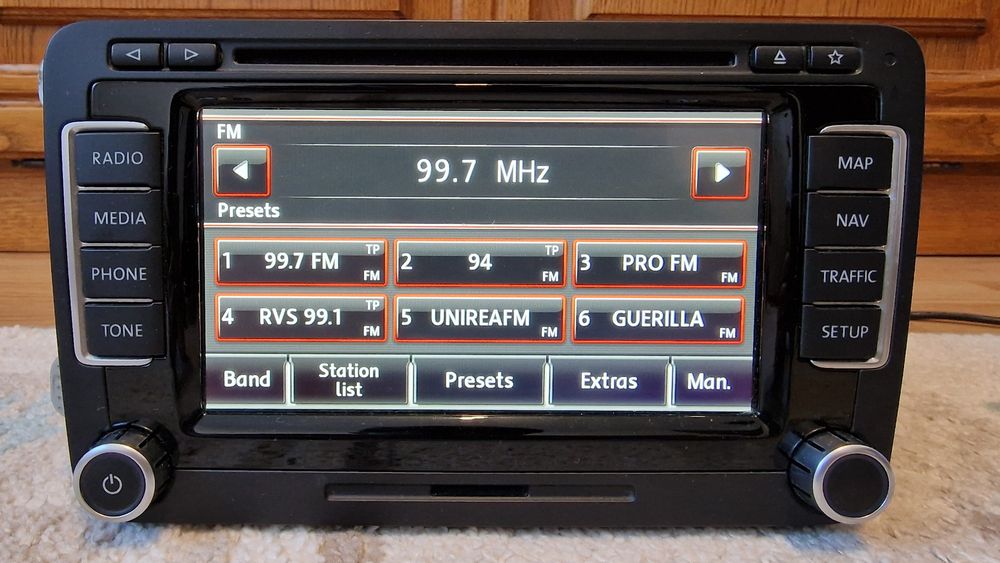 Navigatie VW RNS 510 LED + Cod Pin !