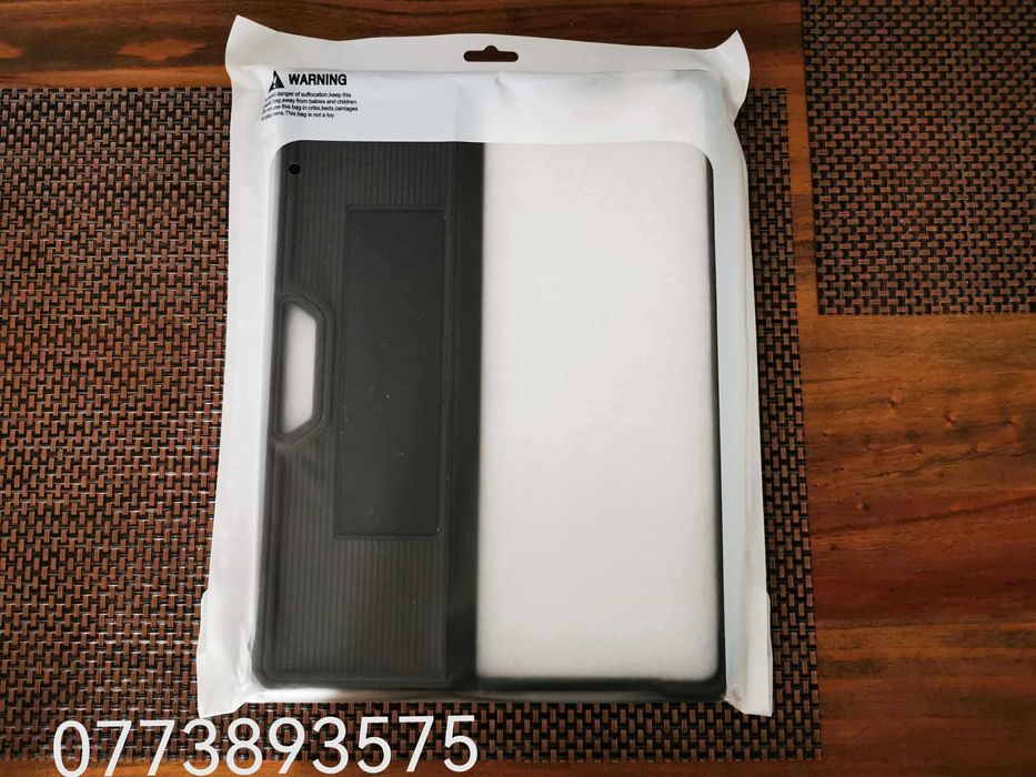 Husa noua pt tableta Microsoft Surface Pro 8 carcasa protectie
