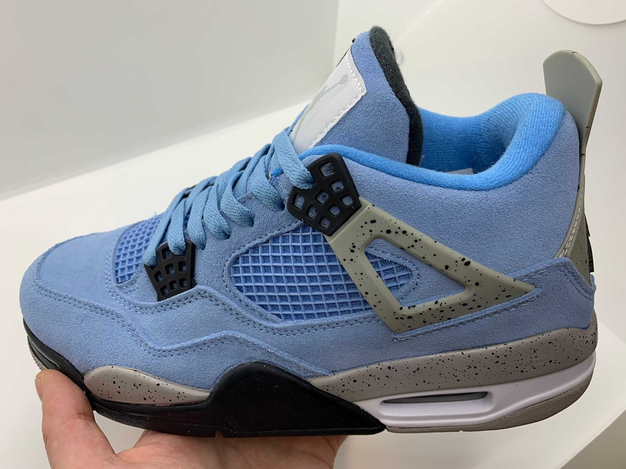 Air Jordan 4 Retro University Blue