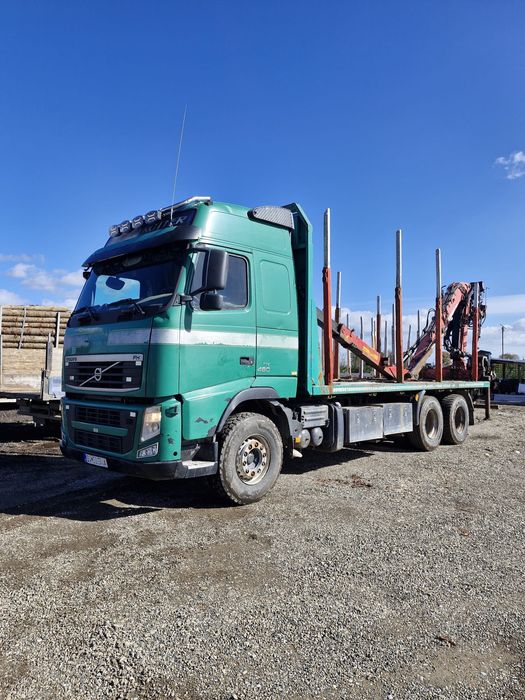Camion forestier Volvo 460