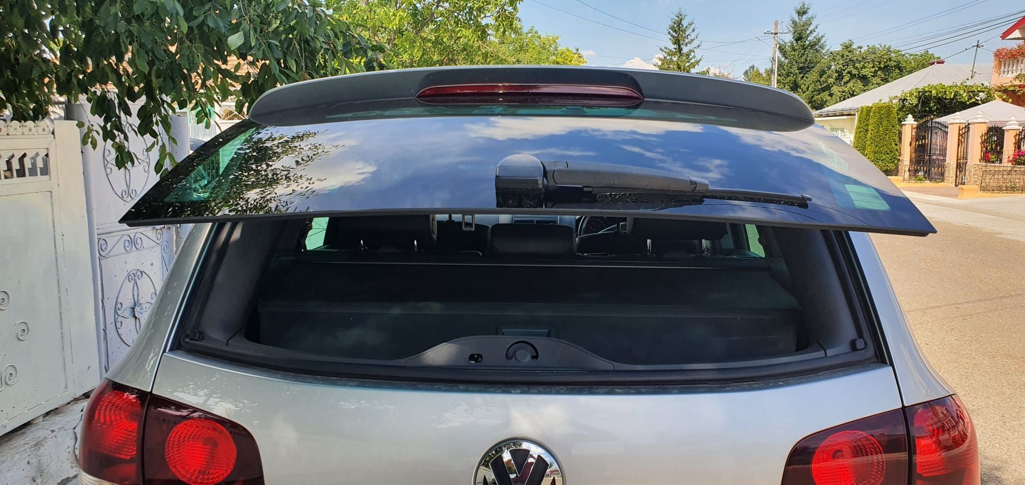 Dezmembrez Vw Touareg 7L an 2008 Facelift tip motor 2.5 BPE 174 cp telescop telescoape fuzeta planetara stanga dreapta fata spate racitor gaze carenaj aparatori noroi tragher trager clapeta acceleratie admisie volanta pompa inalta vacuum EGR dezmembrari p
