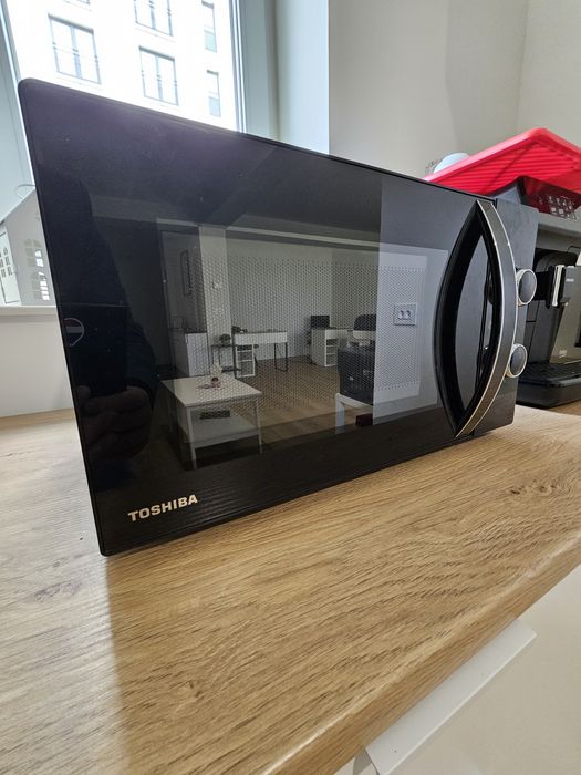Cuptor microunde Toshiba
