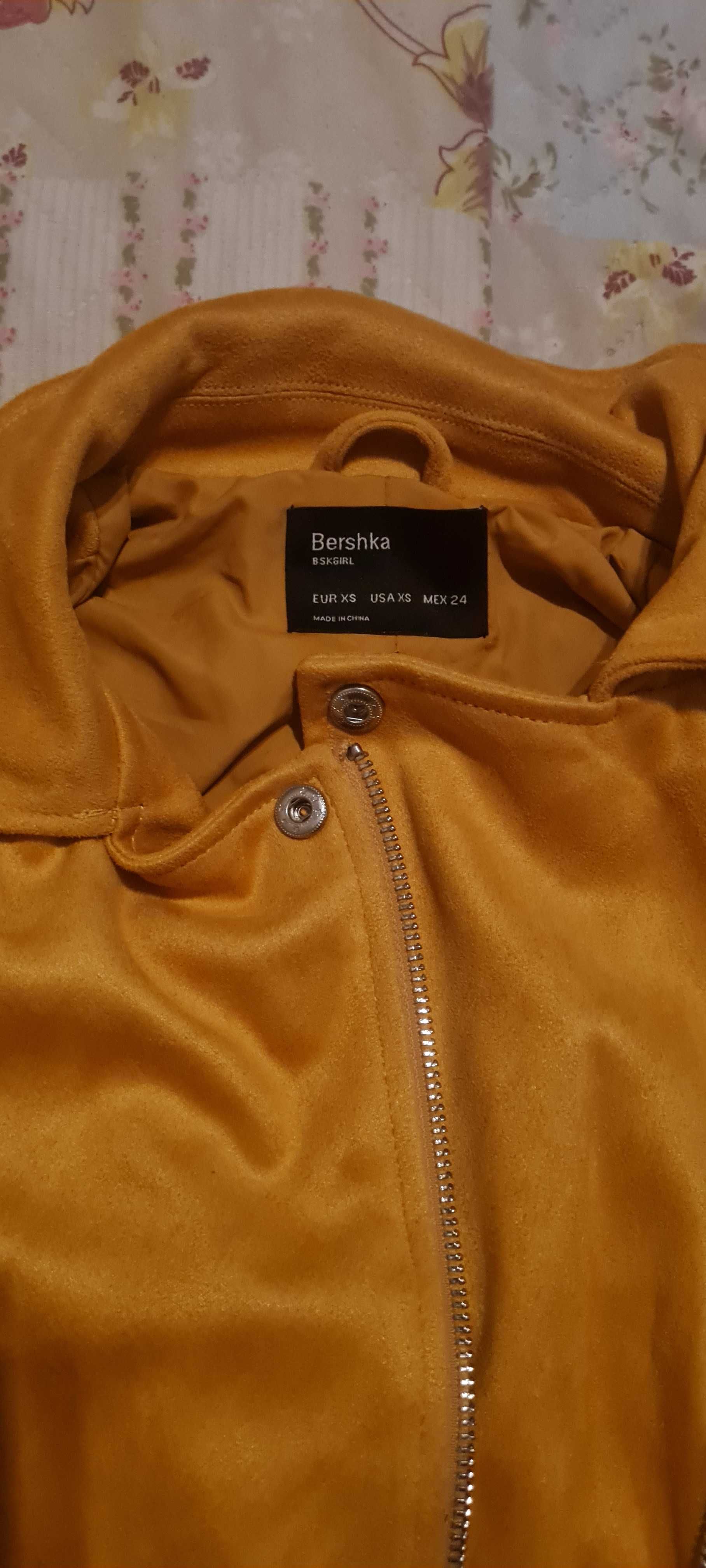 Якенце bershka...