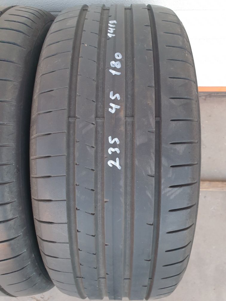 Летни гуми 2 броя DUNLOP SportMaxx RT2 235 45 R18 дот 1419