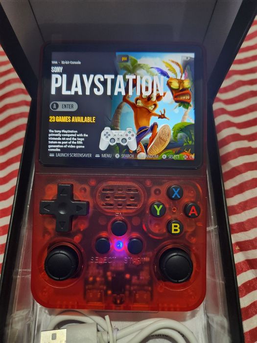 Сууупер готина ЧИСТО НОВА КОНЗОЛА R36S