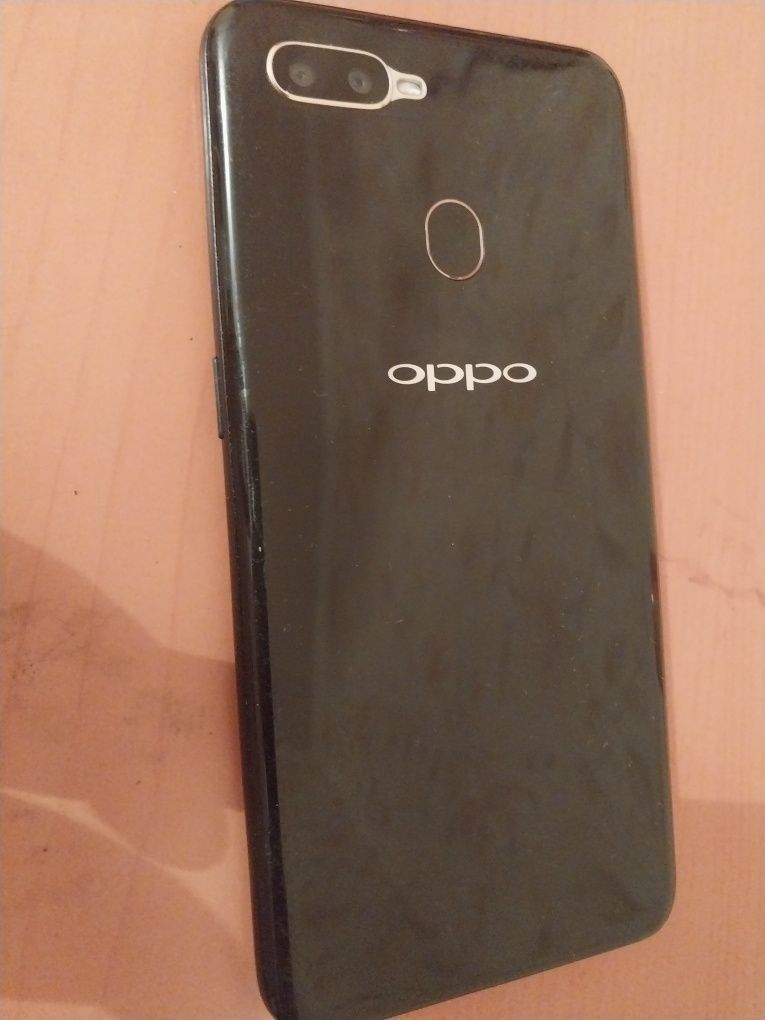 Телефон OPPO 5As