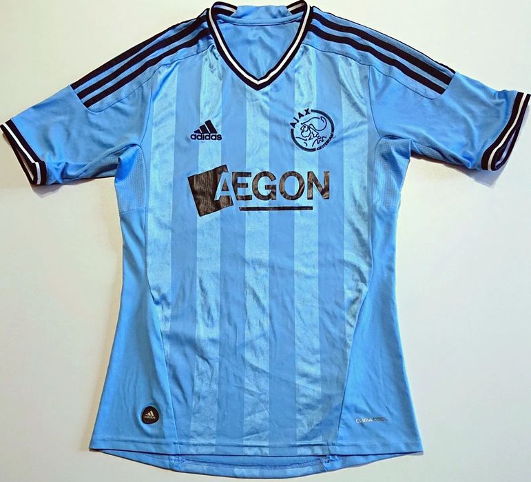 Продаётся футболка FC Ajax Амстердам Оригинал!!!
[8 фотографий]
1. htt