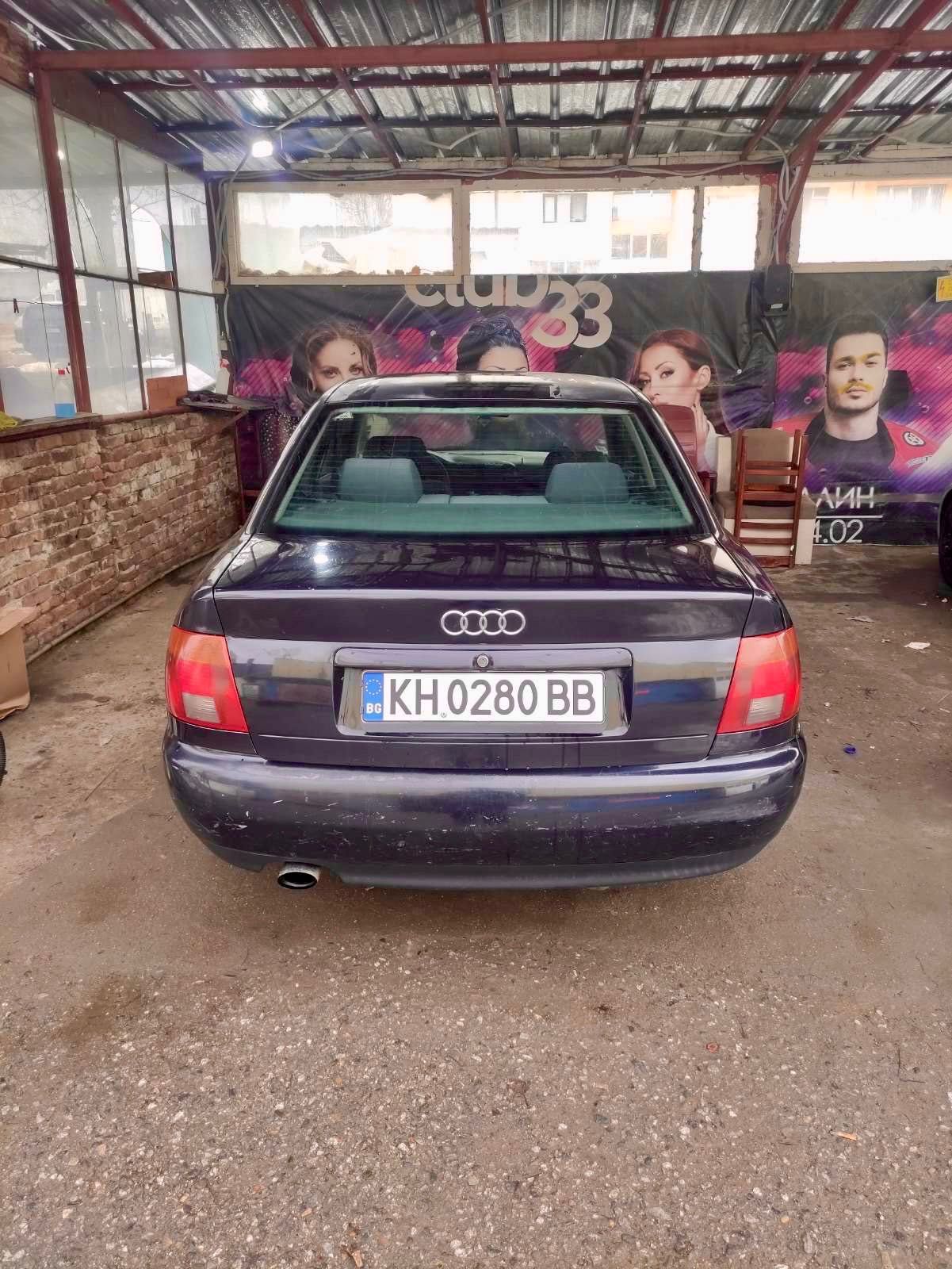 Продавам Ауди А4 1995г бензин / газ