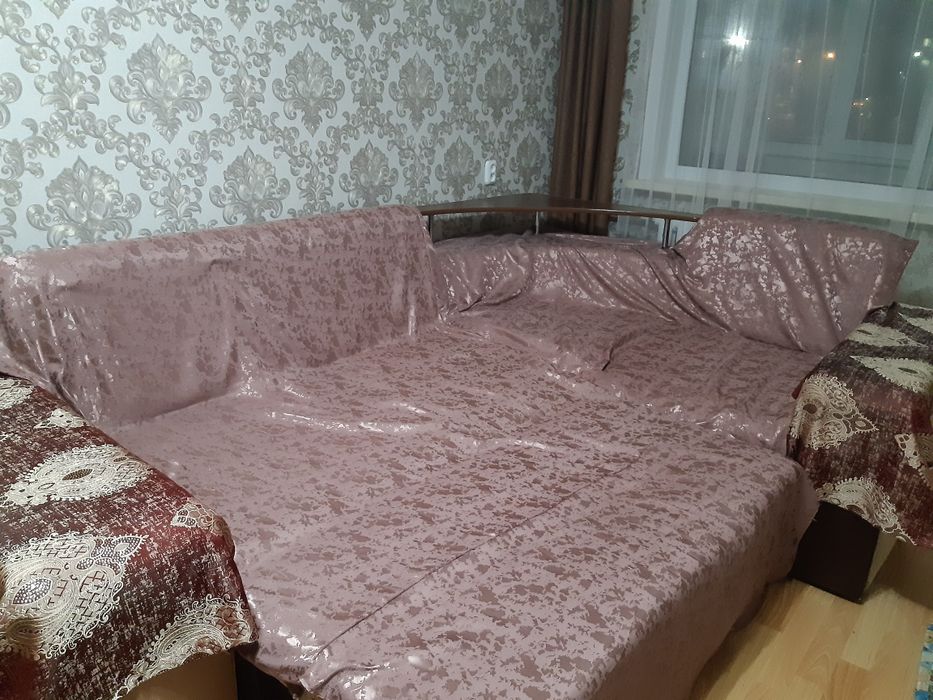 Продаю сппльный диван угловой,мягкий..