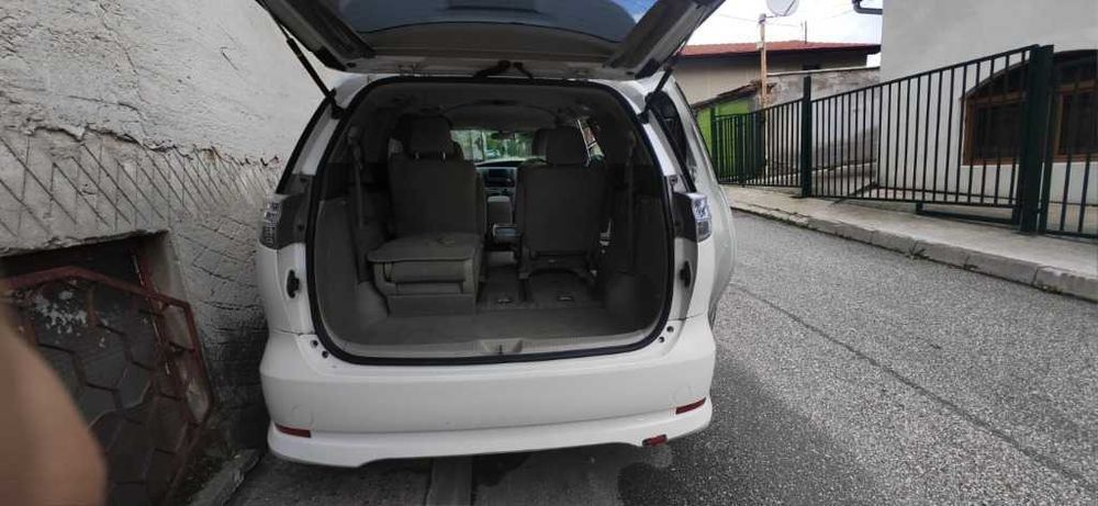 Toyota Estima hibrid