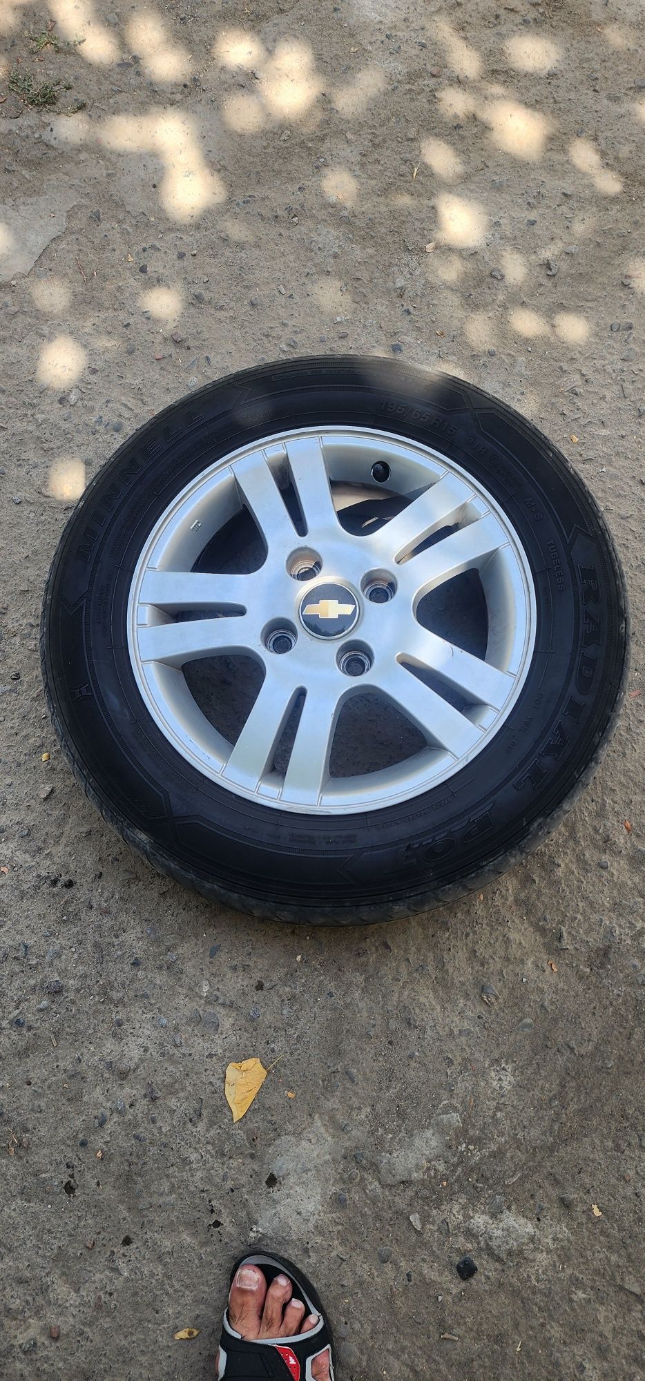 Prodayu diski R15 ot lacetti rovniye bez sarapit i treshen