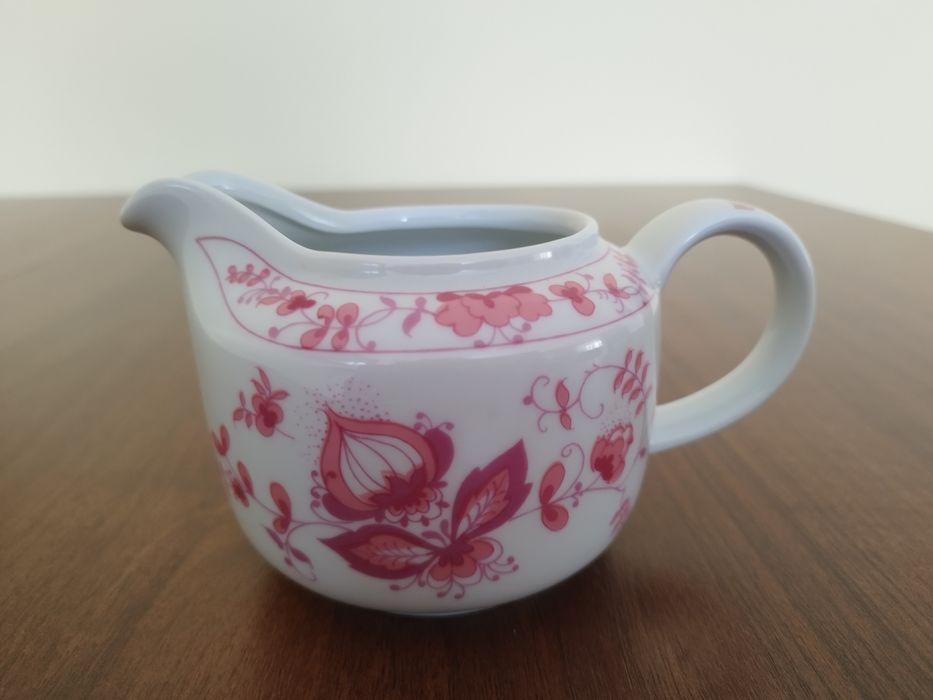 Посуда ГДР Кахла,молочник.