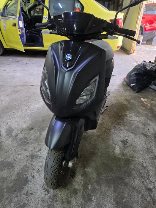Scuter electric Piaggio 1 2023