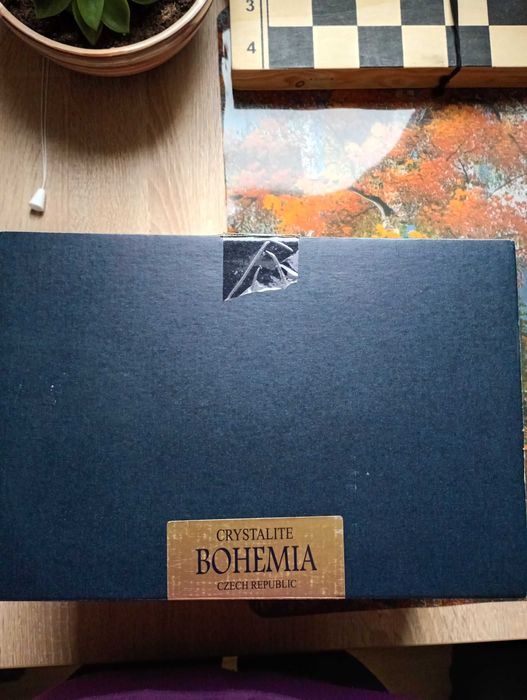 Продавам стъклени чаши Bohemia