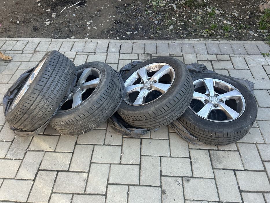 Vand genti mazda 3 cu cauciucuri de vara