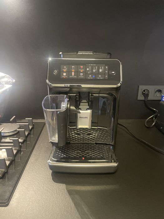 Vand espressor automat PHILIPS S3300 LatteGo