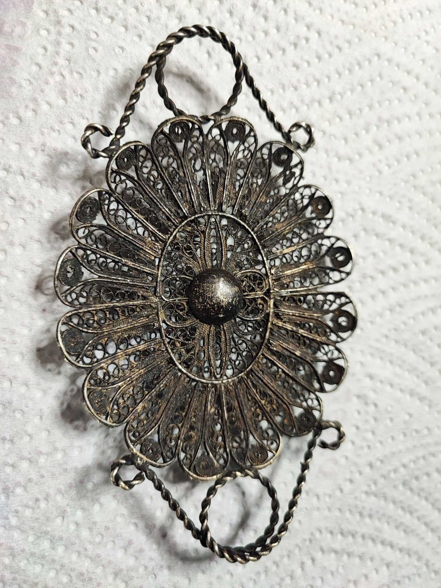 Panadativ vintage alama argintata in filigran