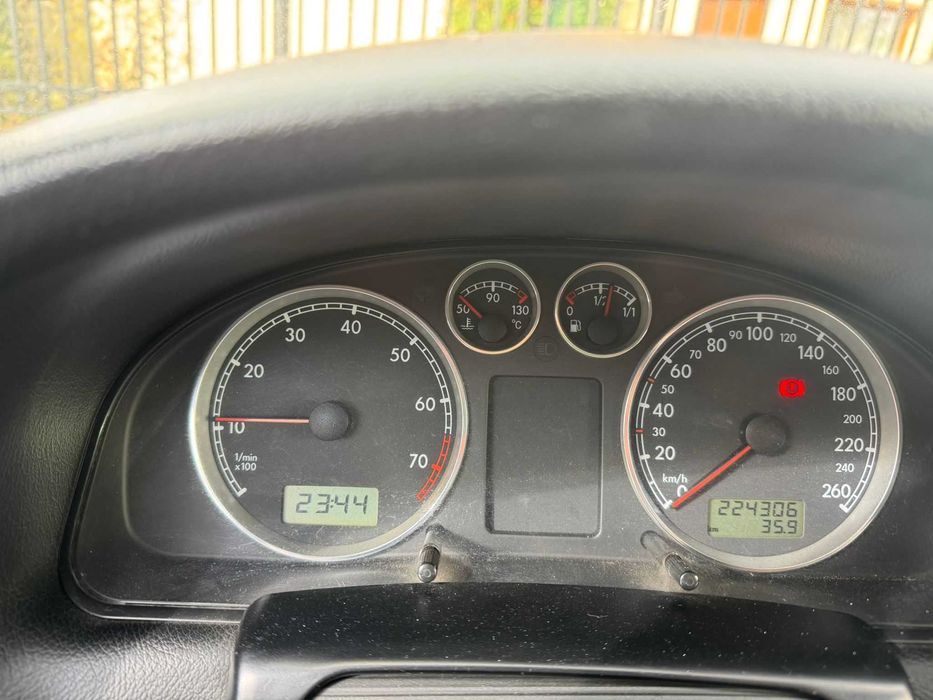 Volkswagen Passat 2.8 V6 30V