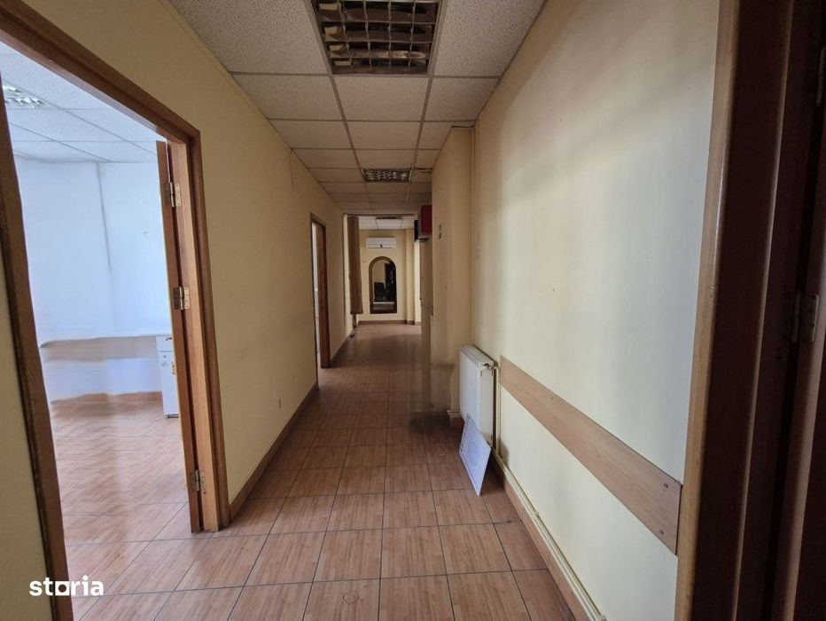 Spatiu cabinet medical, coafura -  zona centrala, etaj 1, 84 mp