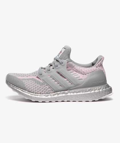 Оригинални дамски маратонки * ADIDAS ULTRABOOST DNA 5.0 NASA * -36 2/3