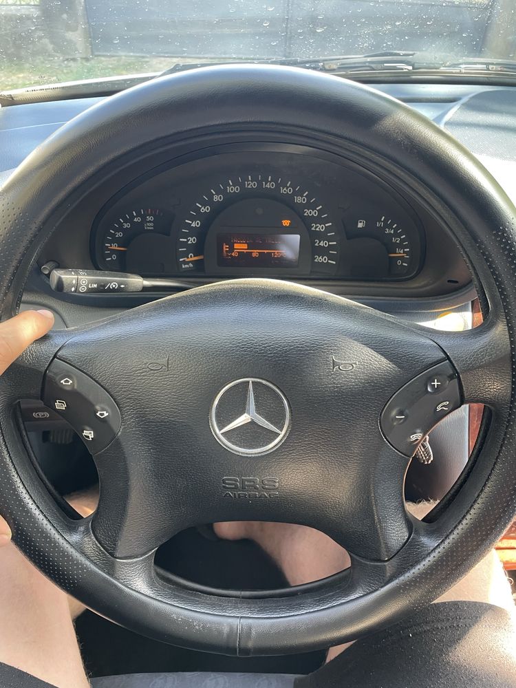 Vand  Mercedes C 200