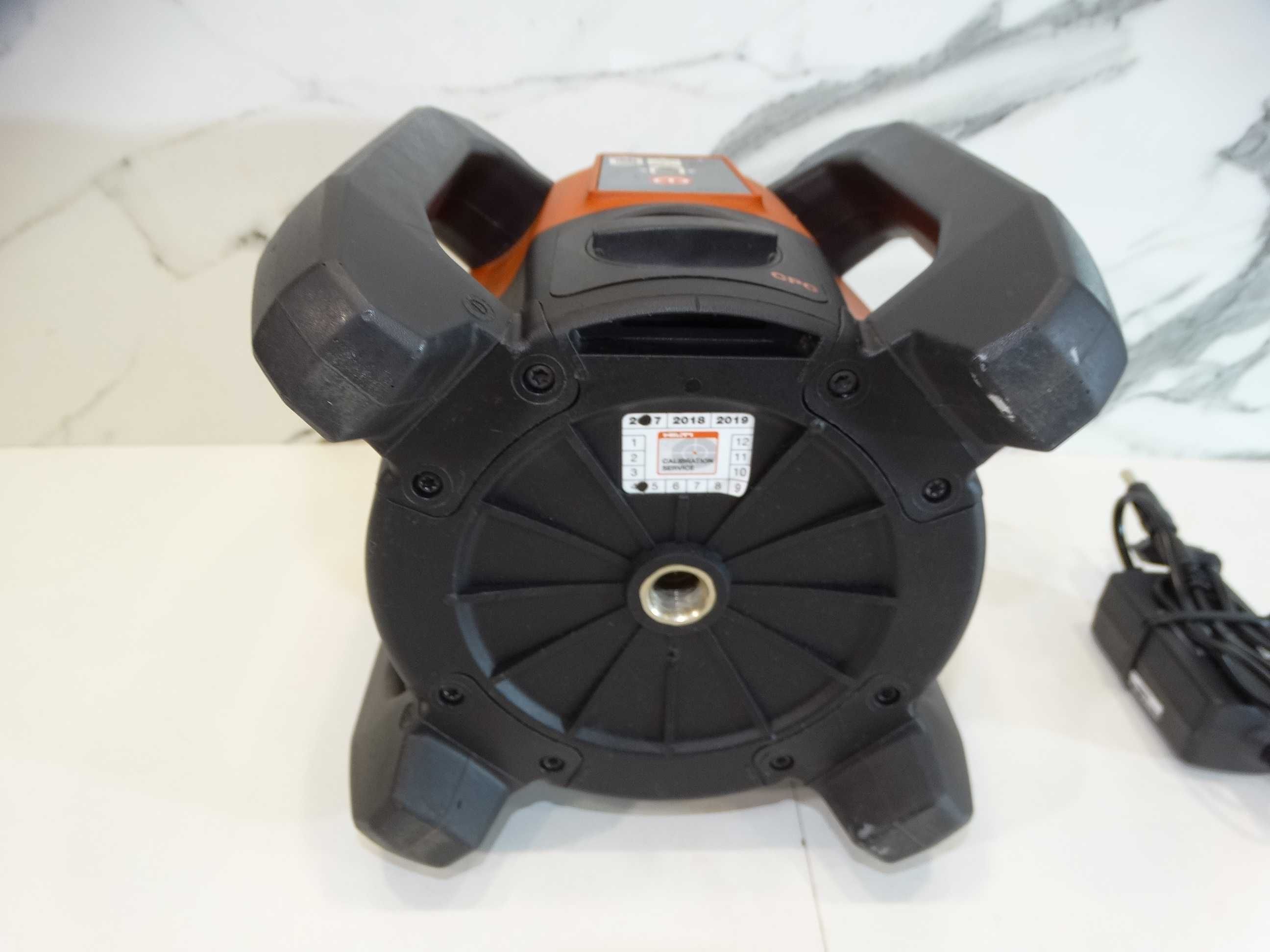 Hilti PR 30 HVS - Ротационен лазерен нивелир ( Само лазер )