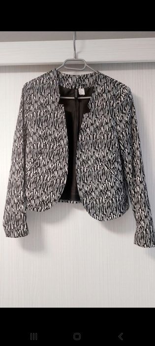 Sacou divided by H&M