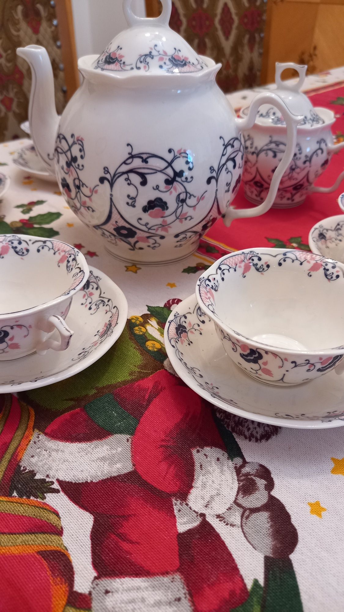 Vand set cafea porțelan fin 6 persoane,15 bucati